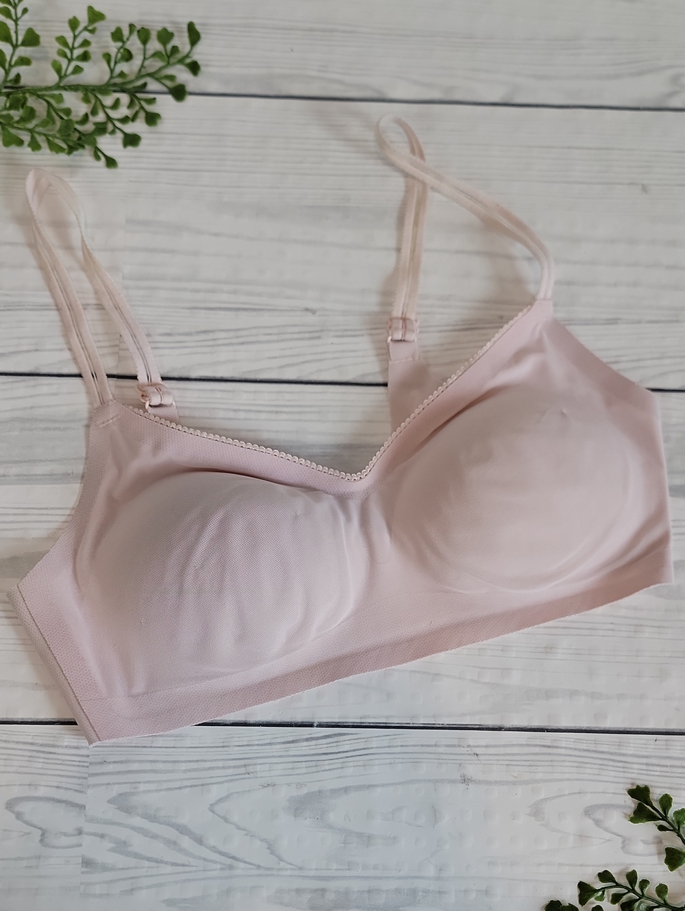 Victoria's Secret Seamless Light Pink Wireless Bralette Womens Size XS